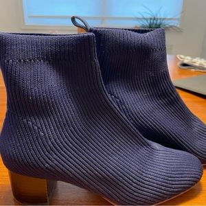 Everlane Reknit Glove Boot Navy 5.5